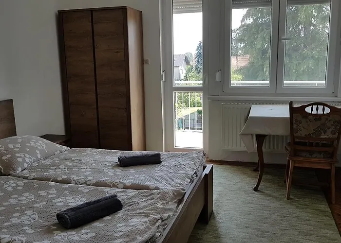 Naperkely Apartman
